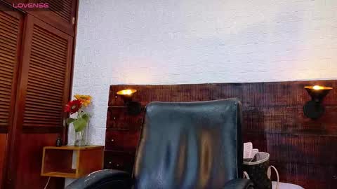    online show from 10-08-25, 11:08