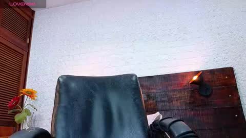 Snapshot of tamara_sanz1 chatting on 11-25-25, 10:48 online show from 11-25-25, 10:48