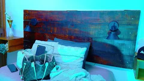 Snapshot of tamara_sanz1 chatting on 01-06-26, 10:30 online show from 01-06-26, 10:30