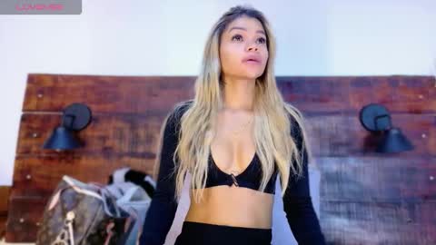 Snapshot of tamara_sanz1 chatting on 02-07-26, 10:08 online show from 02-07-26, 10:08