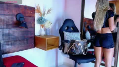 Snapshot of tamara_sanz1 chatting on 02-12-26, 10:10 online show from 02-12-26, 10:10