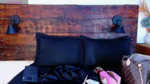 Snapshot of tamara_sanz1 chatting on 02-18-26, 10:11 online show from 02-18-26, 10:11