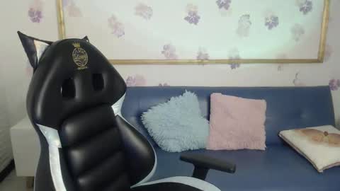 Snapshot of tamara_velezz chatting on 02-12-26, 09:10 Tamara online show from 02-12-26, 09:10