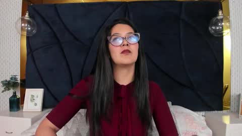 Snapshot of tamaralewismd chatting on 11-25-25, 02:44 Tamara online show from 11-25-25, 02:44