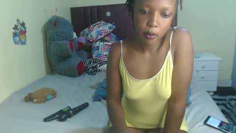 Snapshot of tamela_1 chatting on 11-12-25, 04:57 tamela online show from 11-12-25, 04:57