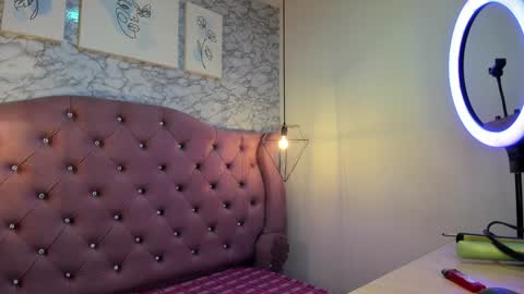 TAMMY  online show from 12-18-24, 03:58