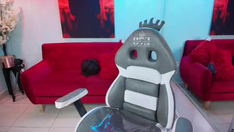 Tammy online show from 10-22-25, 02:56