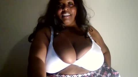 Tamya Jay online show from 12-13-24, 03:32