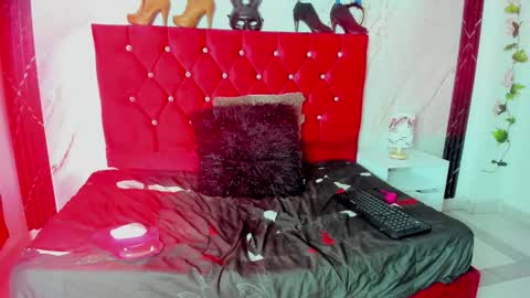 Snapshot of tamytrickss1 chatting on 03-18-26, 01:36 tamytrickss1 online show from 03-18-26, 01:36