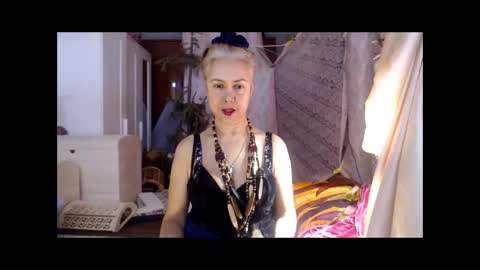 Milena online show from 12-17-25, 05:57