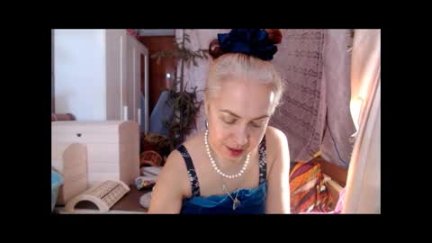 Milena online show from 12-18-25, 06:08