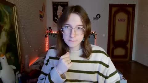 Snapshot of tangerine4dreams chatting on 03-02-25, 08:05 Milena Kuprianova online show from 03-02-25, 08:05