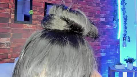 Snapshot of tania06 chatting on 09-09-25, 01:38 tania06 online show from 09-09-25, 01:38