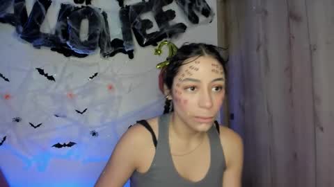 Snapshot of tania06 chatting on 10-31-25, 01:34 tania06 online show from 10-31-25, 01:34