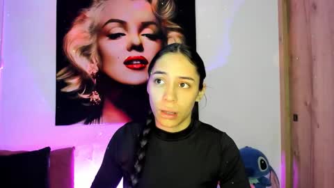 Snapshot of tania06 chatting on 11-17-25, 01:17 tania06 online show from 11-17-25, 01:17