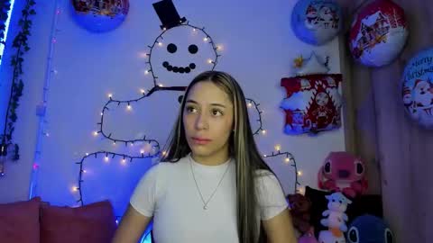 tania06 online show from 12-17-25, 01:06