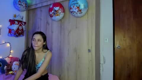 tania06 online show from 12-19-25, 02:13