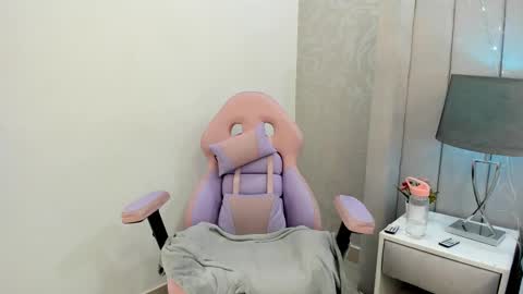 TaniaCarter online show from 02-19-25, 02:44