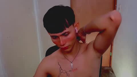 Snapshot of tanjiro_cute chatting on 02-17-26, 06:54 Andres online show from 02-17-26, 06:54