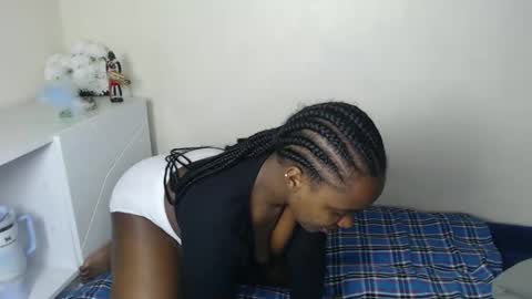 tania online show from 10-24-25, 02:08