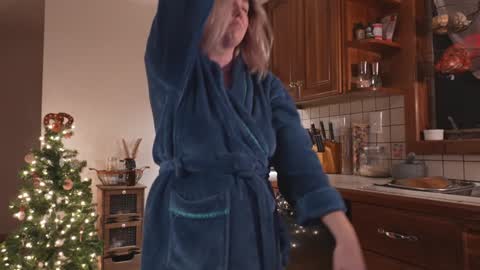 Lilith Eden  sometimes Eve online show from 12-15-24, 05:13