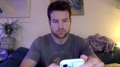 Dr. Love online show from 01-05-25, 01:36