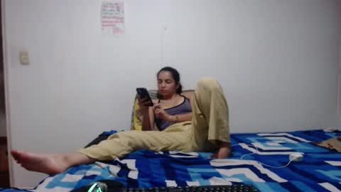 Angeline  Follow  online show from 03-05-25, 02:36