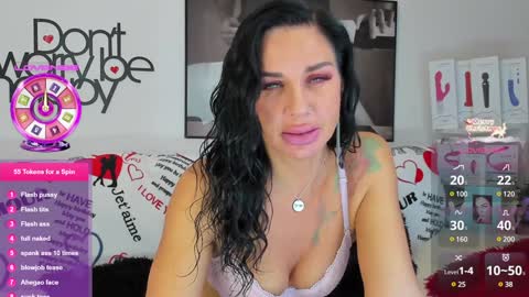 Snapshot of tara_bloss chatting on 01-26-25, 03:38 Tara online show from 01-26-25, 03:38