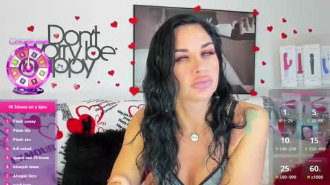 Snapshot of tara_bloss chatting on 02-17-25, 03:47 Tara online show from 02-17-25, 03:47