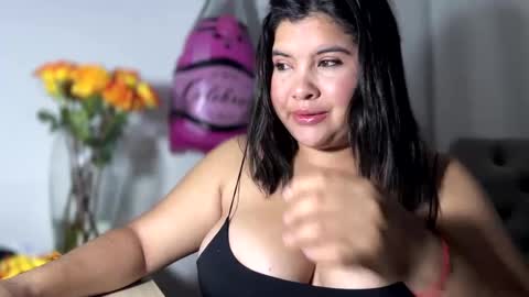 Snapshot of tara_lynn_xx chatting on 02-14-25, 01:08 Dani independent model online show from 02-14-25, 01:08