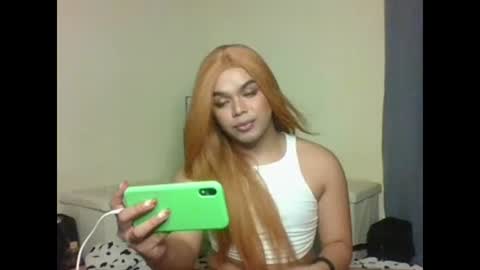 Snapshot of tarahriches chatting on 10-21-25, 06:41 tarahriches online show from 10-21-25, 06:41