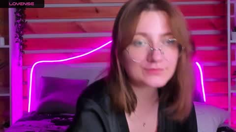 Tara online show from 09-28-25, 01:27