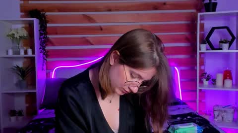 Tara online show from 10-01-25, 01:33