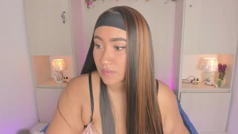  T A R A  online show from 02-01-26, 04:11