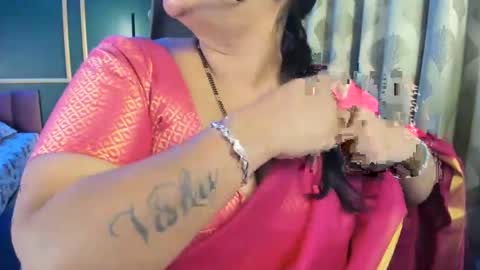 Snapshot of tarivishu23 chatting on 02-23-26, 01:25 tarivishu23 online show from 02-23-26, 01:25