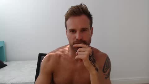 Snapshot of tarzan_thejungleboy chatting on 03-03-25, 06:04 Tarzan online show from 03-03-25, 06:04