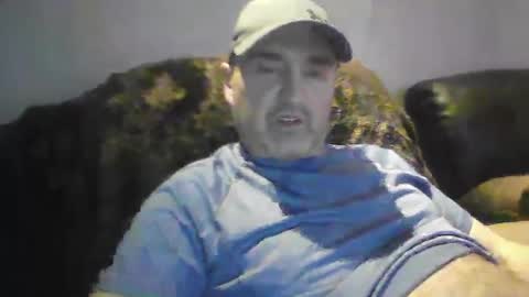 Snapshot of tarzeny77 chatting on 02-04-25, 01:02 tarzeny77 online show from 02-04-25, 01:02