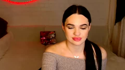 tasty_babyy online show from 01-10-25, 07:21