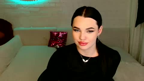 tasty_babyy online show from 02-02-25, 08:41