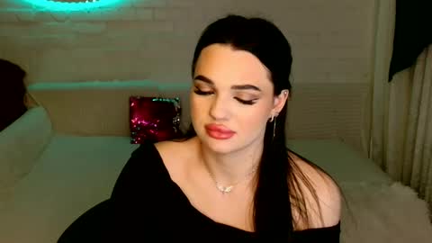 tasty_babyy online show from 02-14-25, 07:12