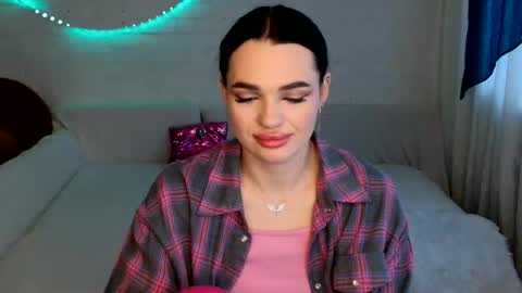 tasty_babyy online show from 01-13-26, 08:52