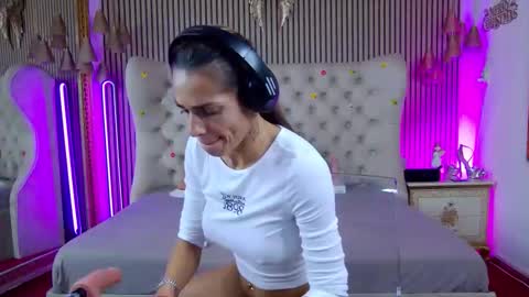 TastyPatricia online show from 10-21-25, 11:44