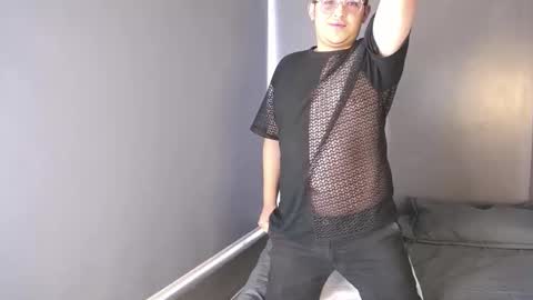 Snapshot of tatan_star chatting on 01-07-26, 01:46 Tatan Star online show from 01-07-26, 01:46