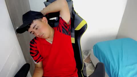 T A T A N online show from 11-19-25, 08:31