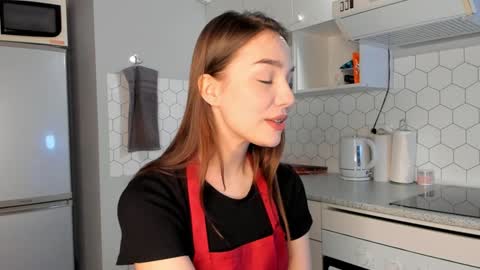 Tate online show from 12-15-24, 04:26