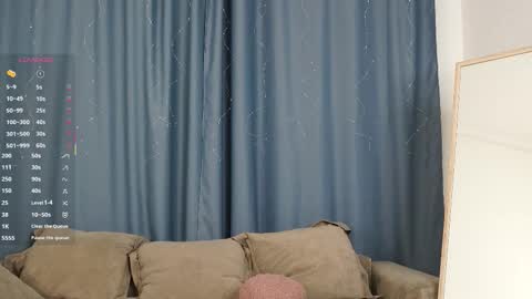 Snapshot of tatearnet chatting on 10-19-25, 07:09 Sane online show from 10-19-25, 07:09