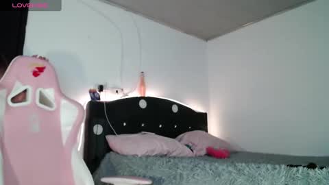 Snapshot of tati_g chatting on 12-21-24, 03:58 Tati Garcia online show from 12-21-24, 03:58