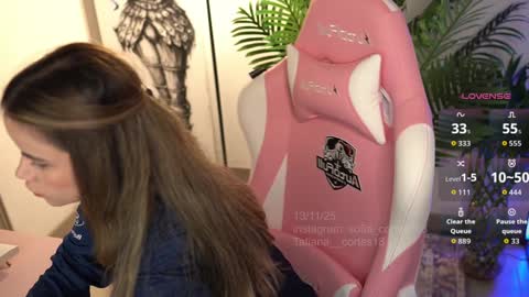 Snapshot of tatiana__cortes18 chatting on 11-13-25, 08:19 Sofia But You can call me Sofi online show from 11-13-25, 08:19