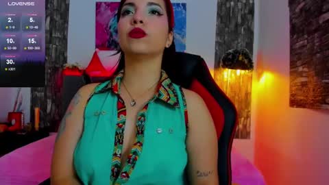 Tatiana SC online show from 12-14-24, 12:33