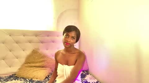 Snapshot of tatixxxvega chatting on 02-14-26, 01:08 tatix online show from 02-14-26, 01:08